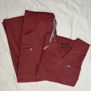 FIGS Mauve Scrub Set